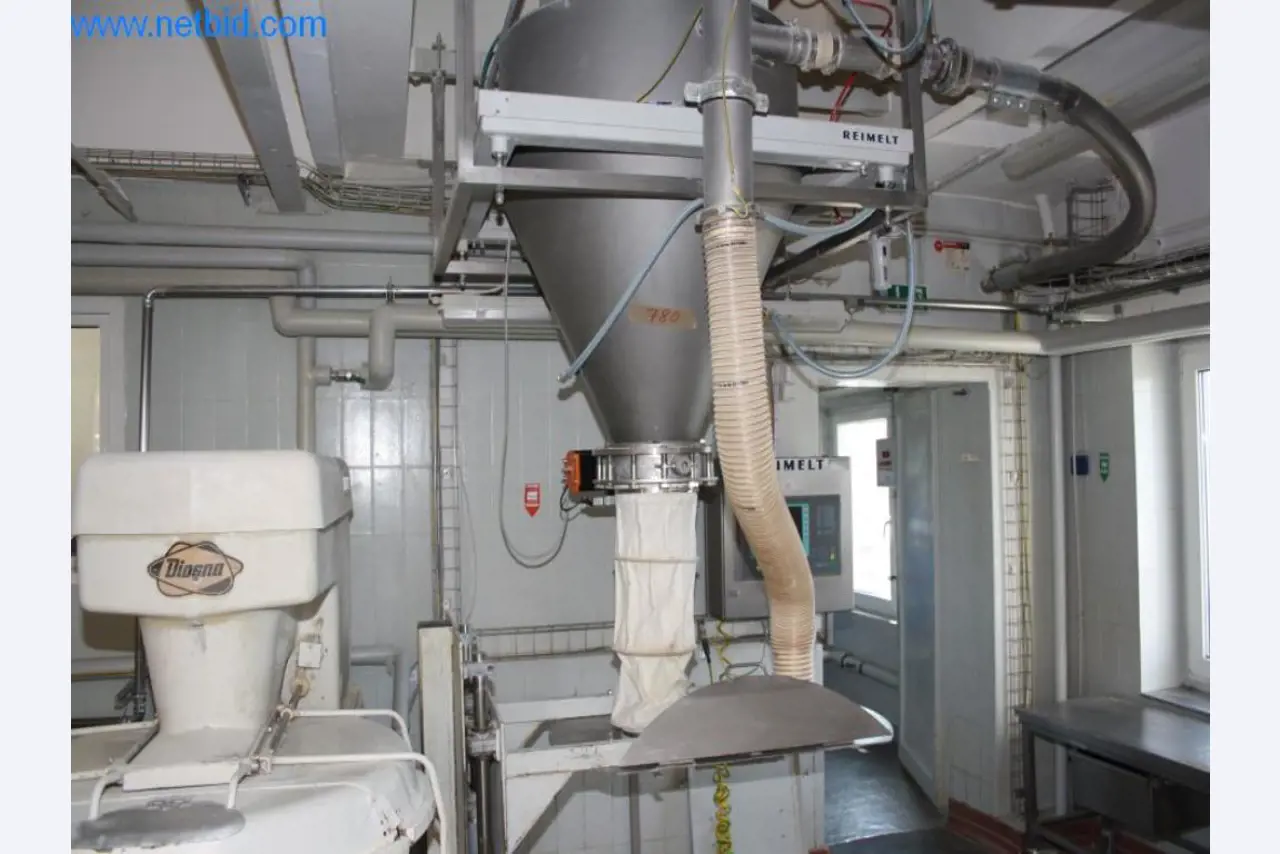 Devices for air conditioning, heating and cooling, workshop and storage facilities-1