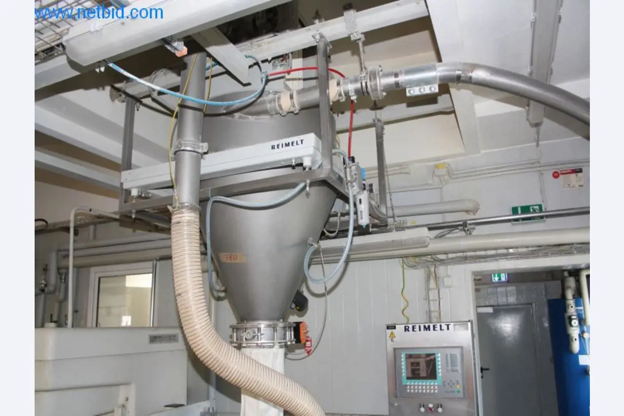 Devices for air conditioning, heating and cooling, workshop and storage facilities-4