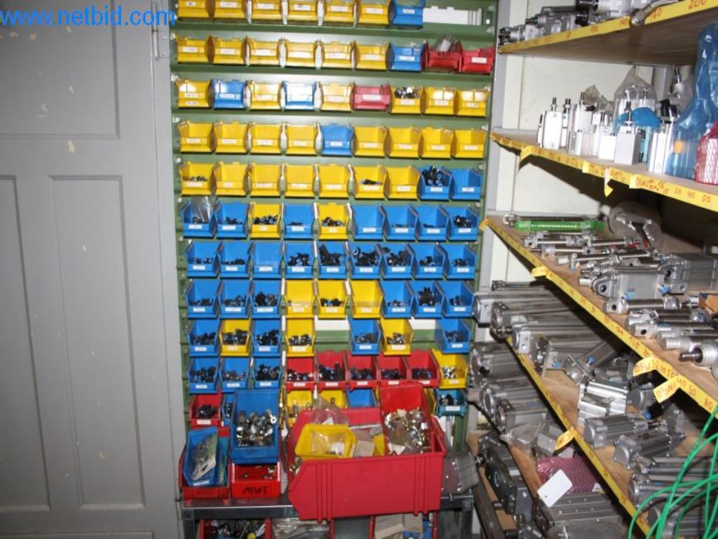 Appareils de climatisation, de chauffage et de ventilation, équipements d'atelier et de stockage-13