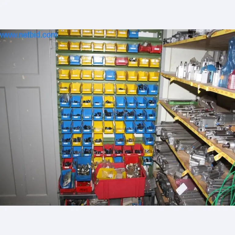 Devices for air conditioning, heating and cooling, workshop and storage facilities-13