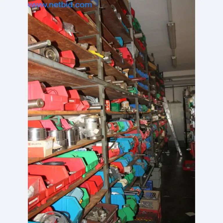 Devices for air conditioning, heating and cooling, workshop and storage facilities-17