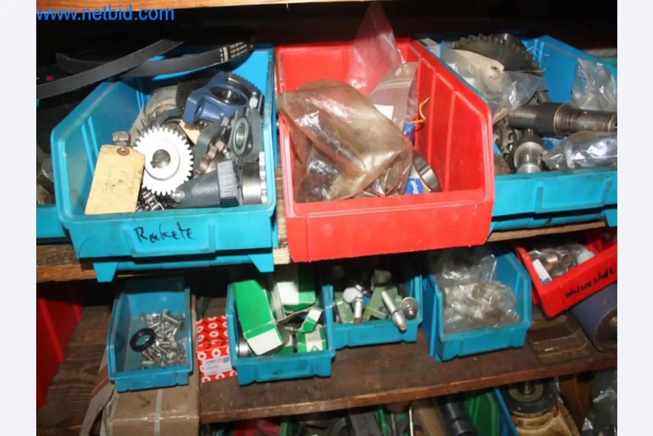 Devices for air conditioning, heating and cooling, workshop and storage facilities-20