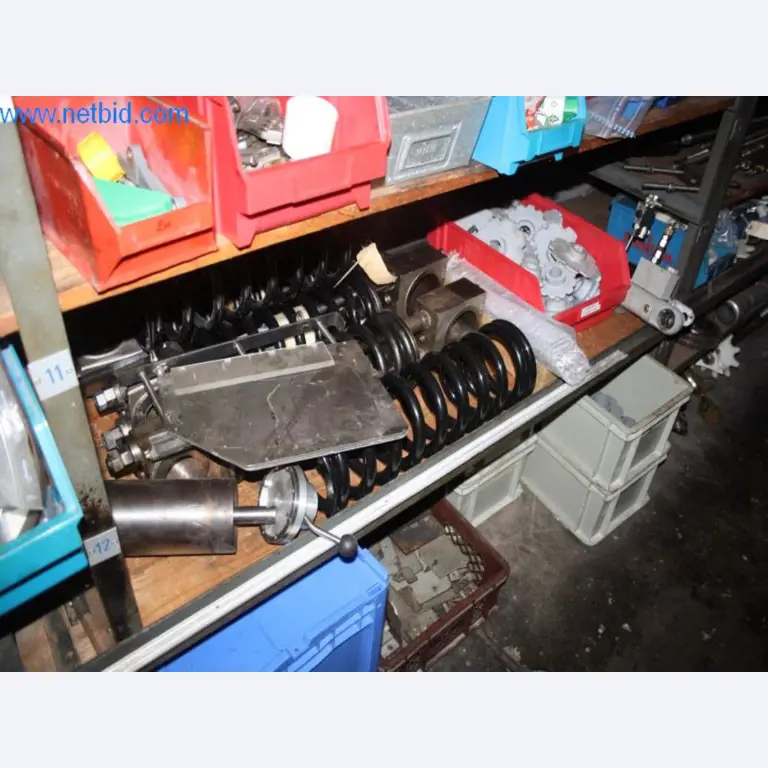 Devices for air conditioning, heating and cooling, workshop and storage facilities-3