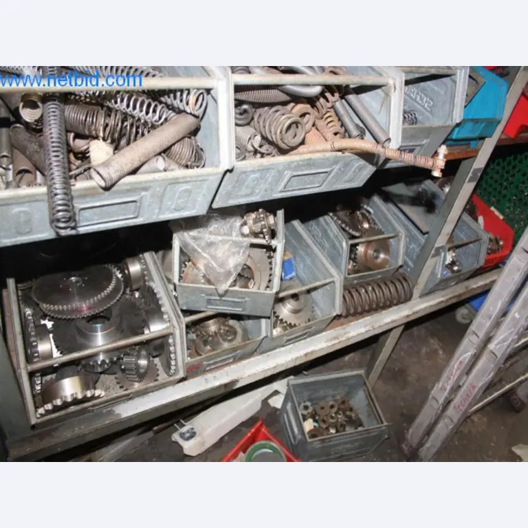 Devices for air conditioning, heating and cooling, workshop and storage facilities-8