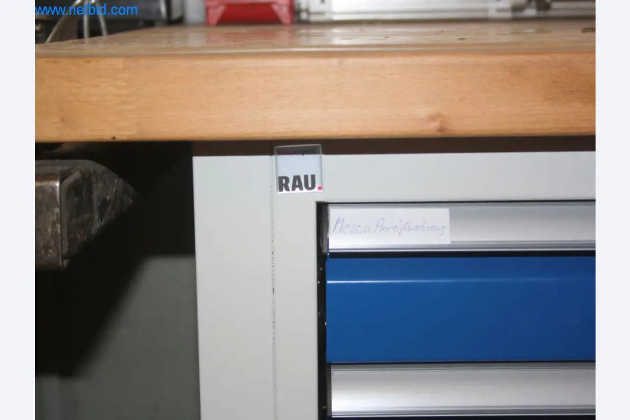 Devices for air conditioning, heating and cooling, workshop and storage facilities-3