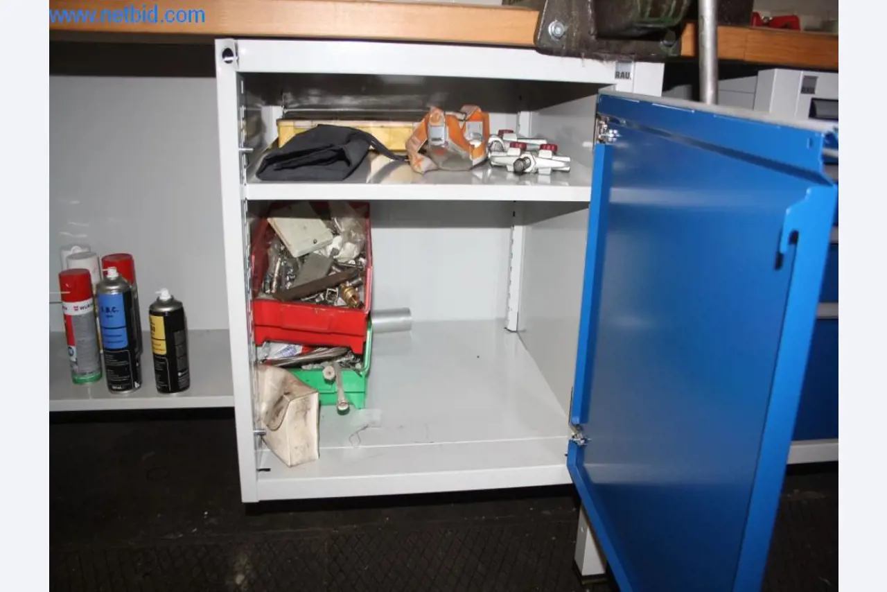 Devices for air conditioning, heating and cooling, workshop and storage facilities-5