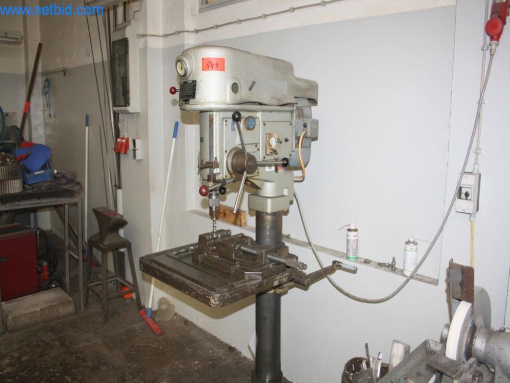 Appareils de climatisation, de chauffage et de ventilation, équipements d'atelier et de stockage-1