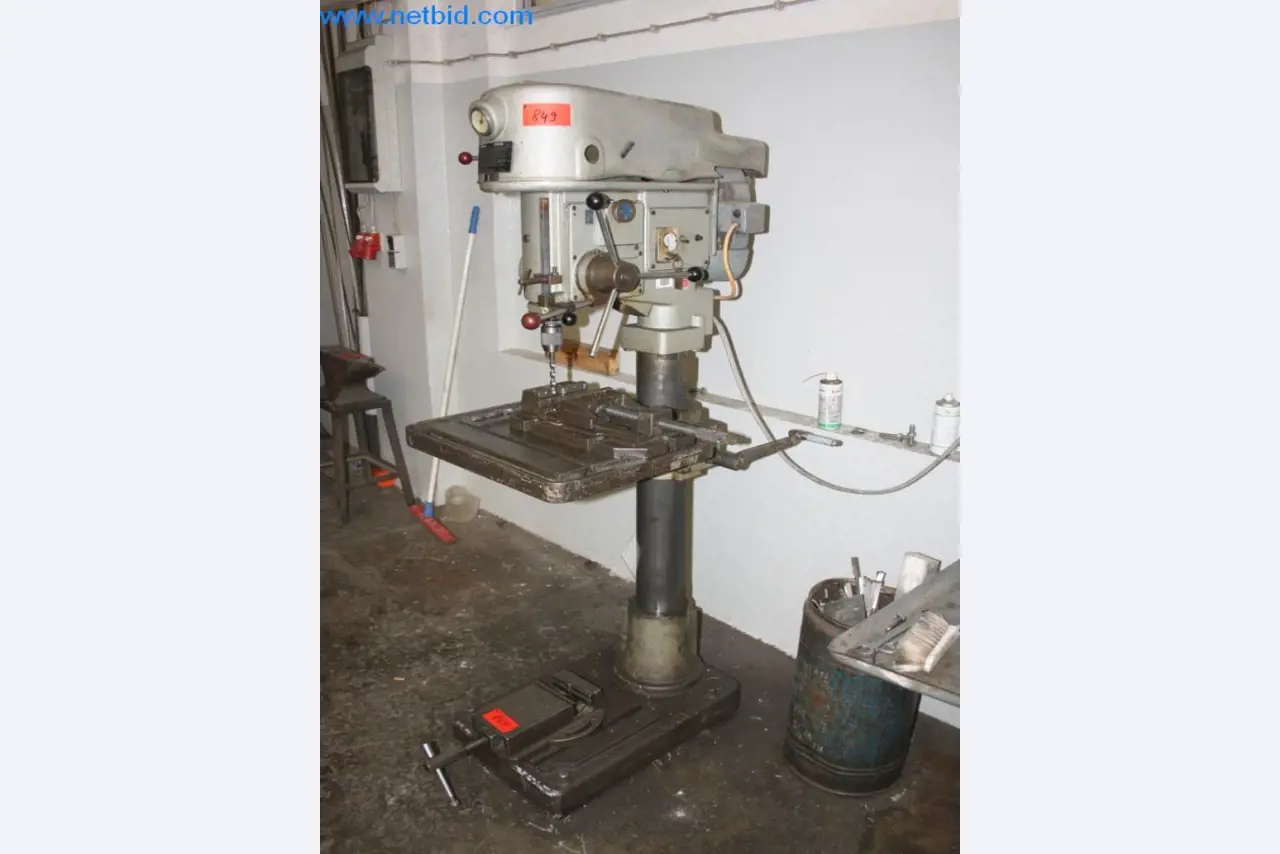 Devices for air conditioning, heating and cooling, workshop and storage facilities-2