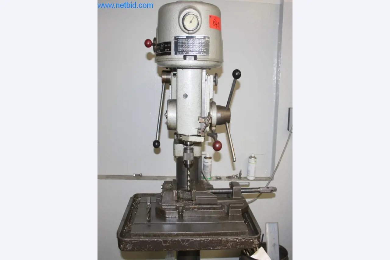 Devices for air conditioning, heating and cooling, workshop and storage facilities-3