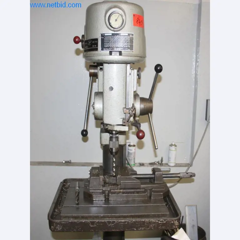 Devices for air conditioning, heating and cooling, workshop and storage facilities-3