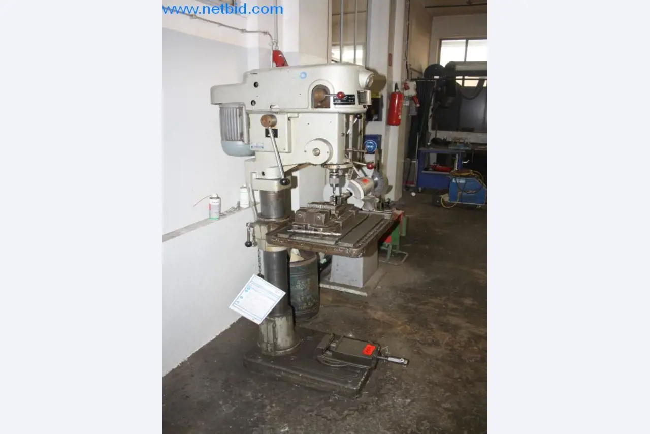 Devices for air conditioning, heating and cooling, workshop and storage facilities-6