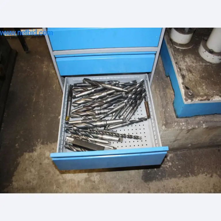 Devices for air conditioning, heating and cooling, workshop and storage facilities-10