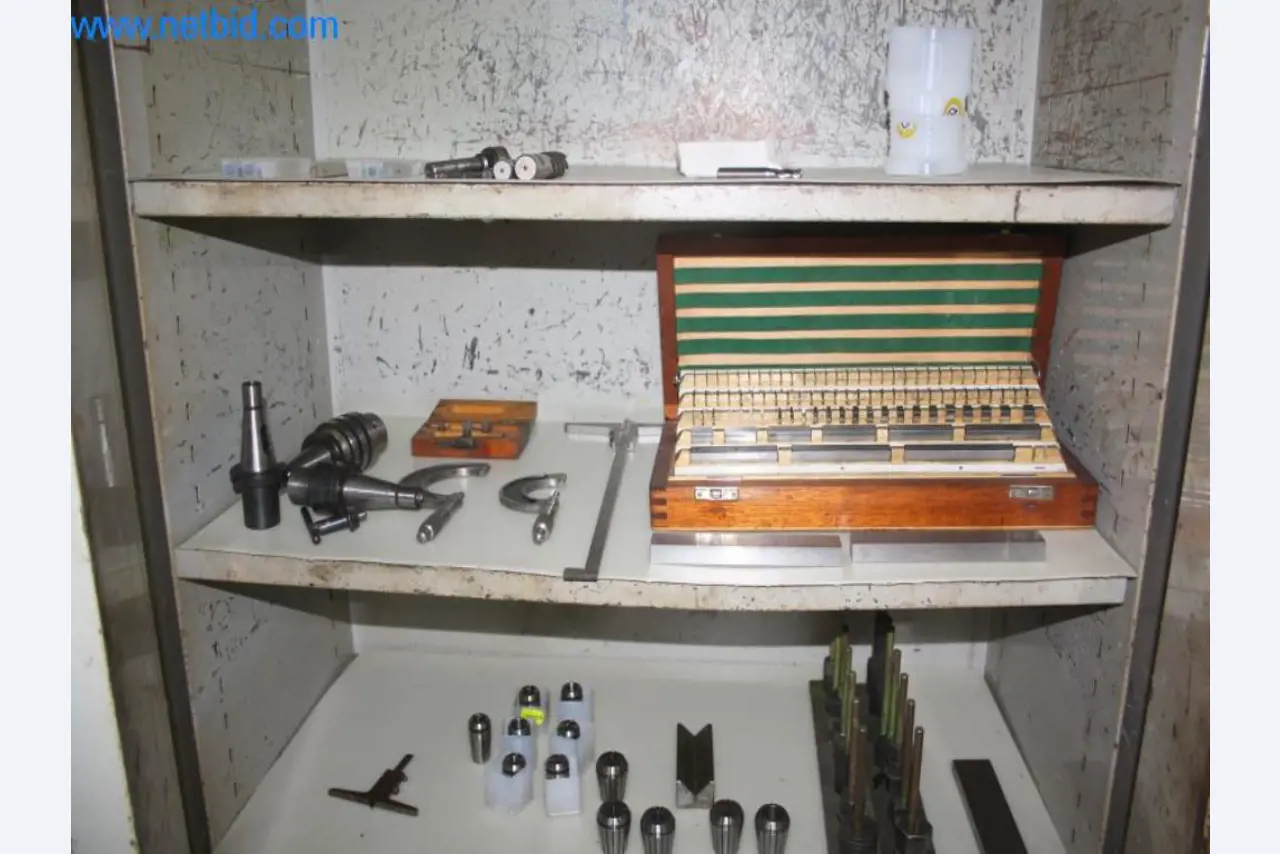 Devices for air conditioning, heating and cooling, workshop and storage facilities-3