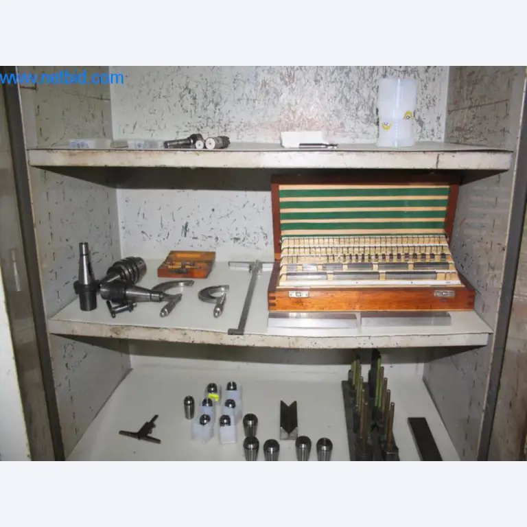 Devices for air conditioning, heating and cooling, workshop and storage facilities-3