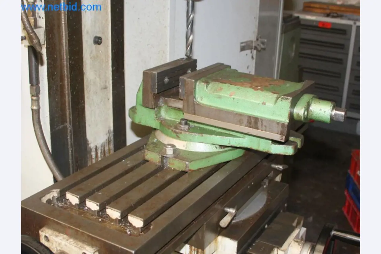 Devices for air conditioning, heating and cooling, workshop and storage facilities-7