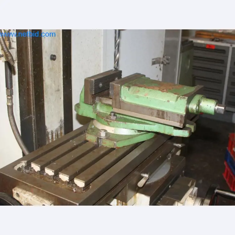 Devices for air conditioning, heating and cooling, workshop and storage facilities-7