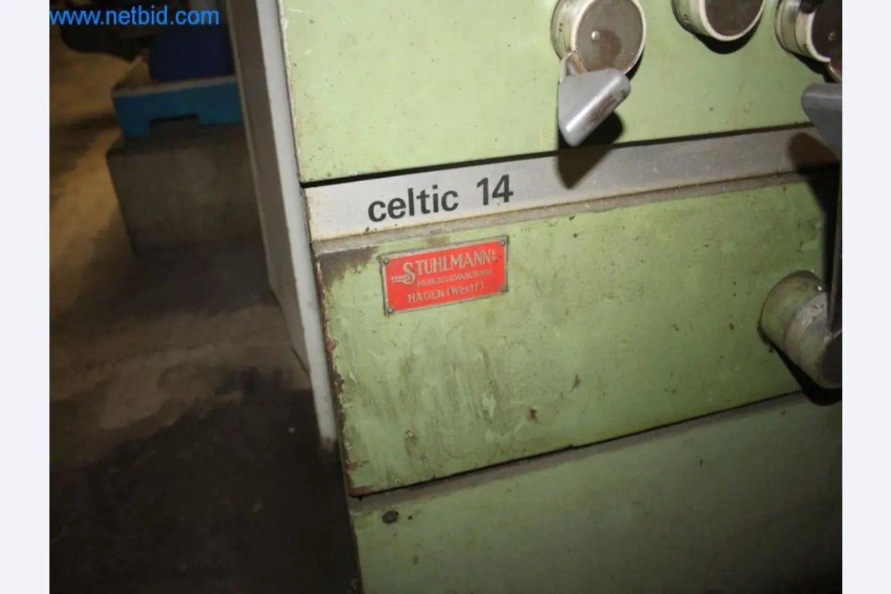 Devices for air conditioning, heating and cooling, workshop and storage facilities-4