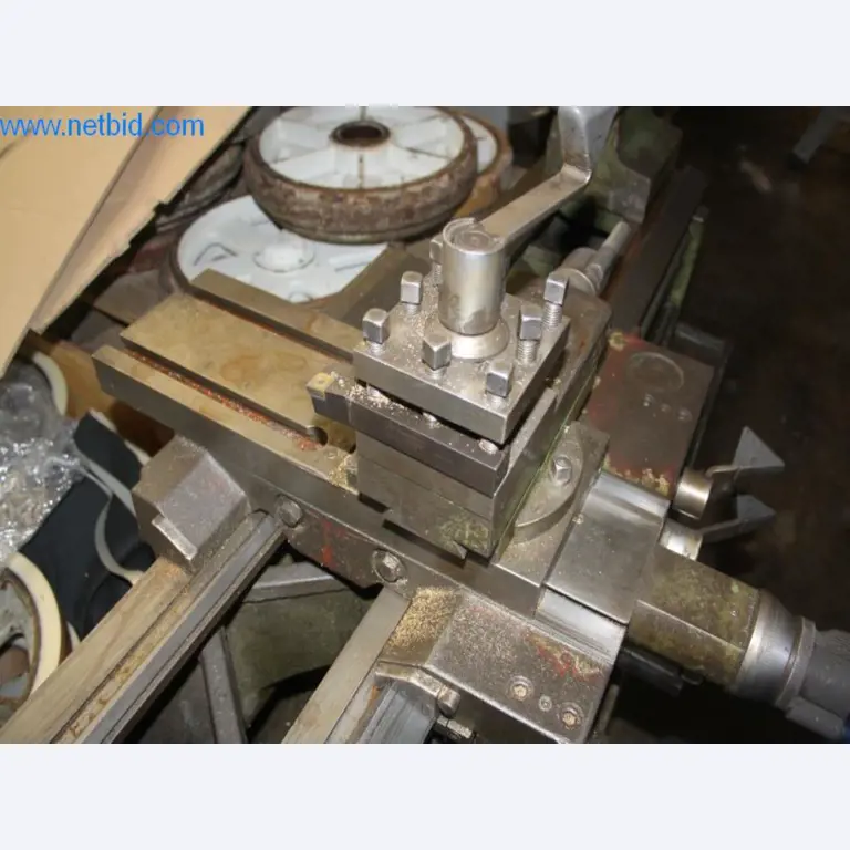 Devices for air conditioning, heating and cooling, workshop and storage facilities-5