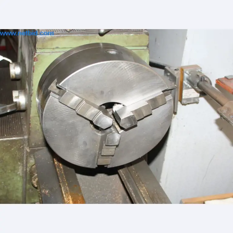 Devices for air conditioning, heating and cooling, workshop and storage facilities-6