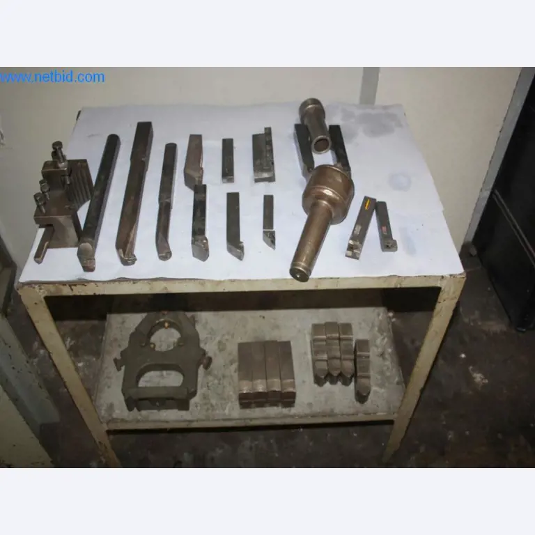 Devices for air conditioning, heating and cooling, workshop and storage facilities-10