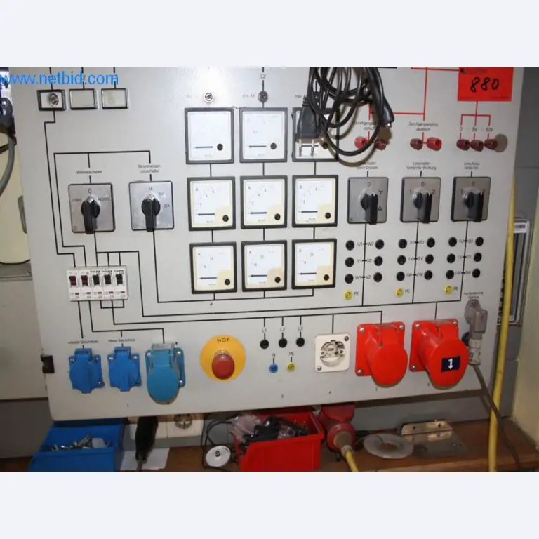 Devices for air conditioning, heating and cooling, workshop and storage facilities-6