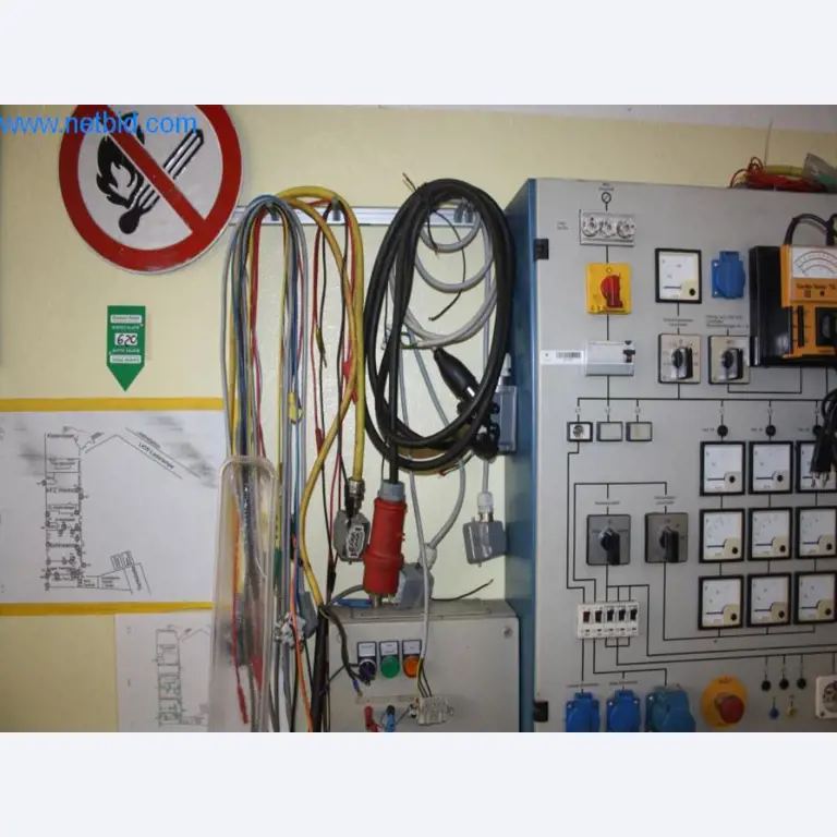 Devices for air conditioning, heating and cooling, workshop and storage facilities-8