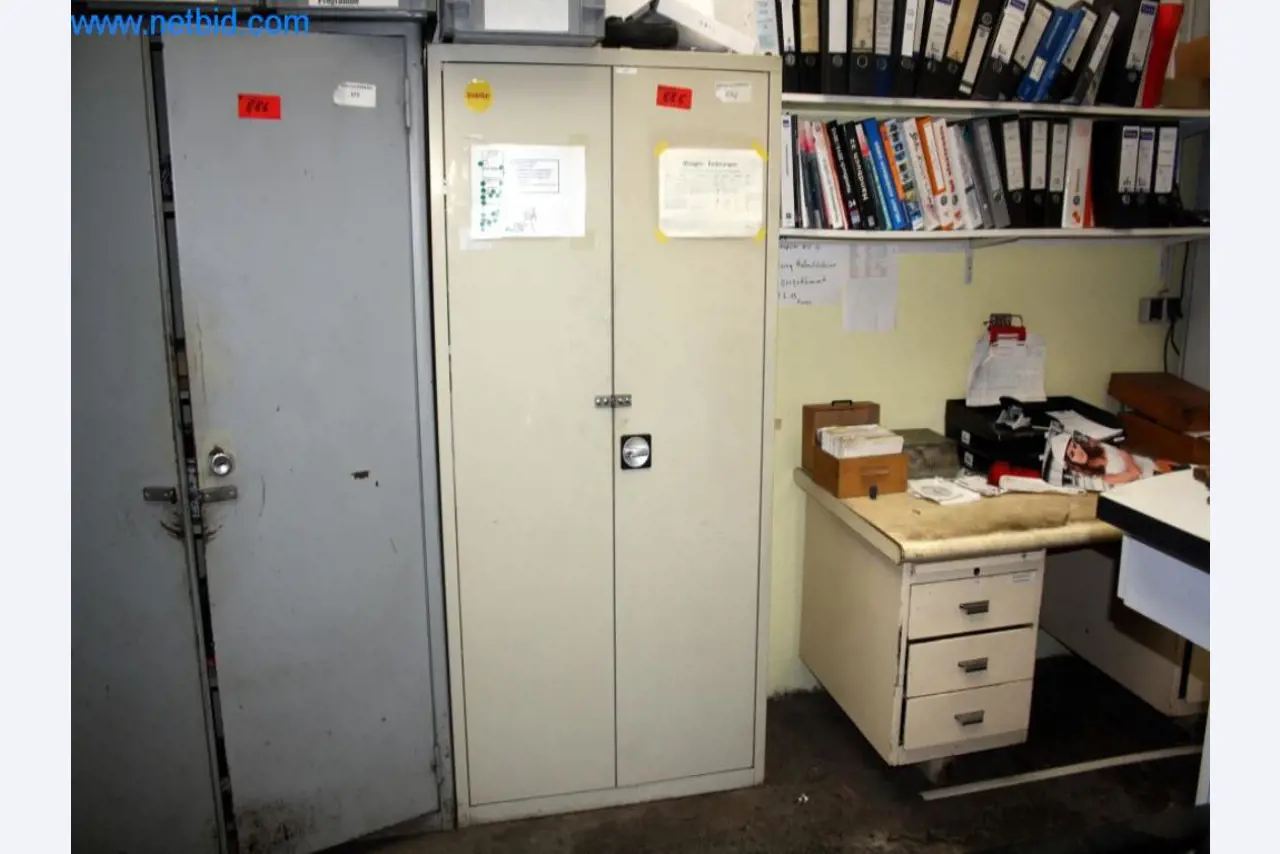 Devices for air conditioning, heating and cooling, workshop and storage facilities-1