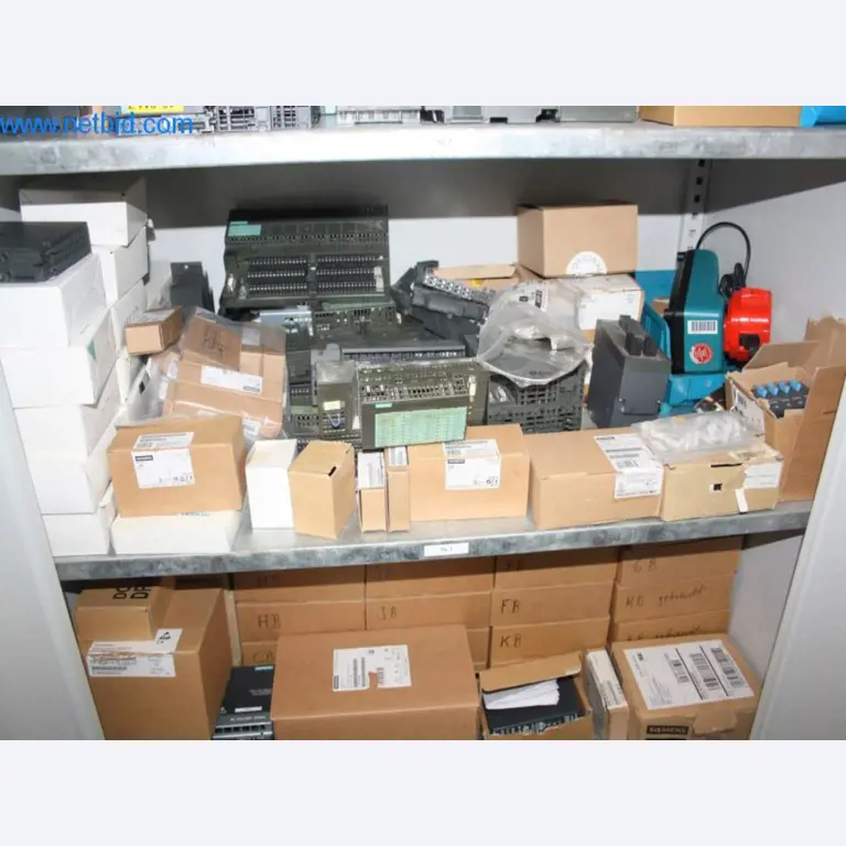 Devices for air conditioning, heating and cooling, workshop and storage facilities-5