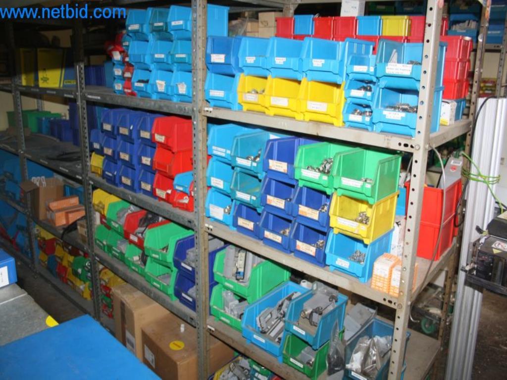Devices for air conditioning, heating and cooling, workshop and storage facilities-9