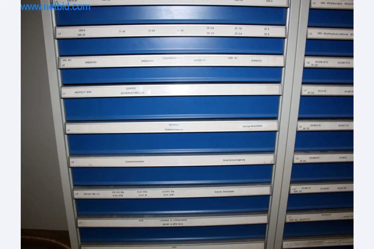 Devices for air conditioning, heating and cooling, workshop and storage facilities-4