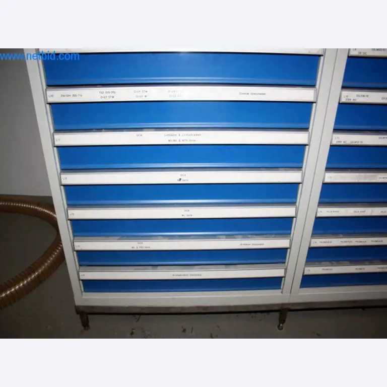 Devices for air conditioning, heating and cooling, workshop and storage facilities-5