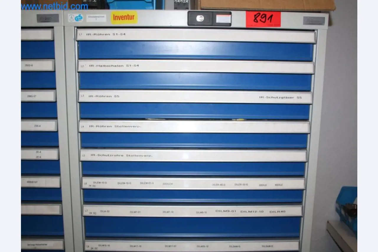 Devices for air conditioning, heating and cooling, workshop and storage facilities-4