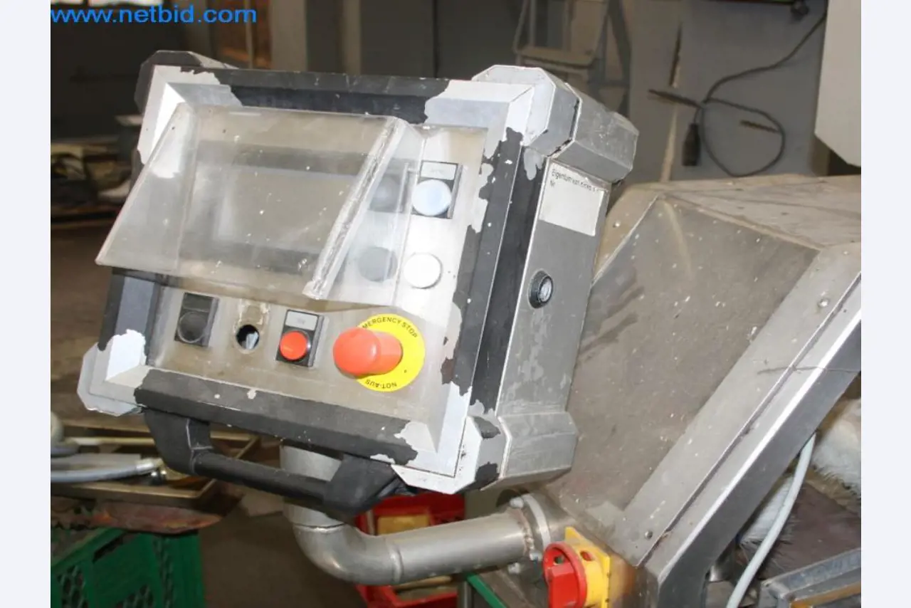 Devices for air conditioning, heating and cooling, workshop and storage facilities-4