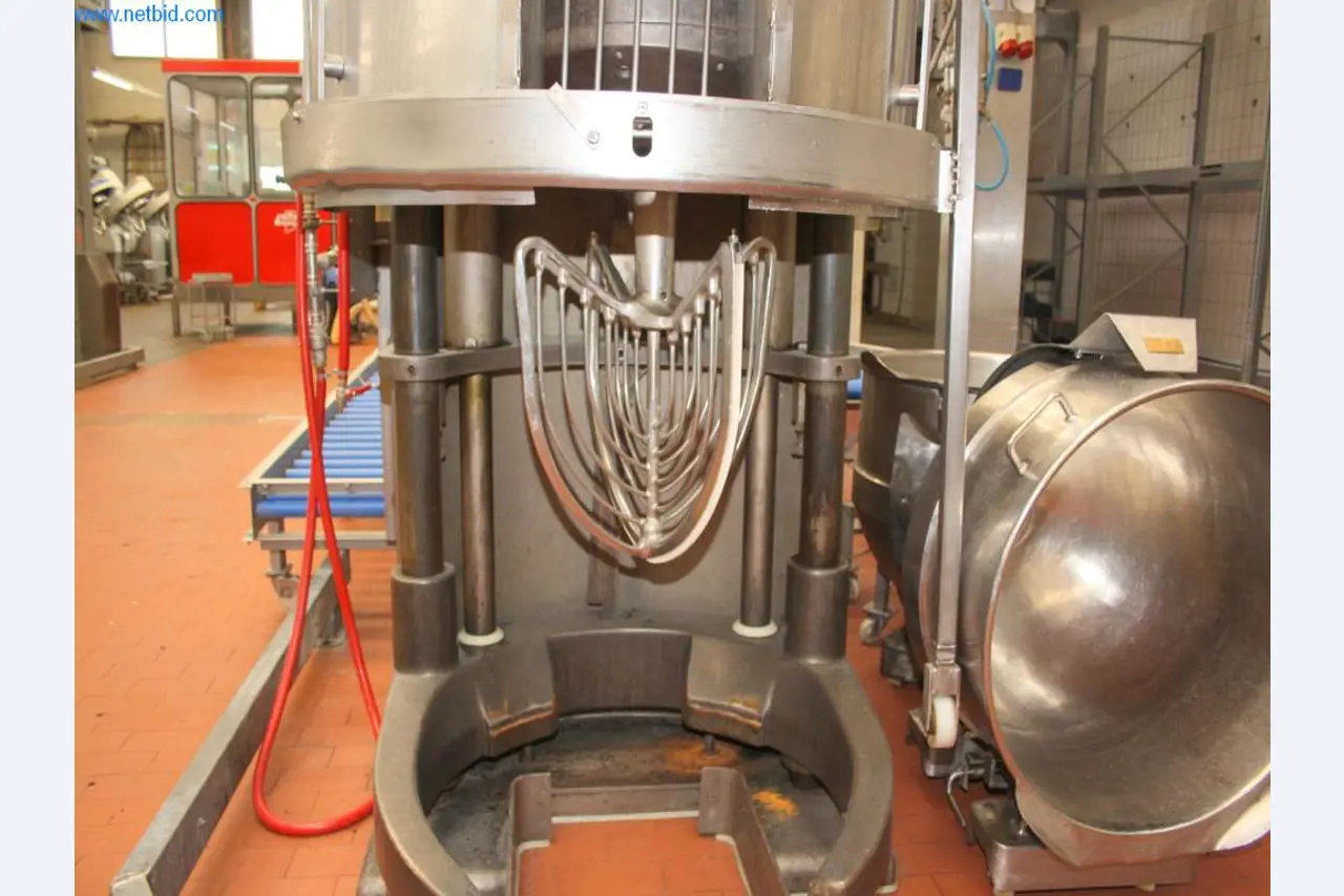 Devices for air conditioning, heating and cooling, workshop and storage facilities-2