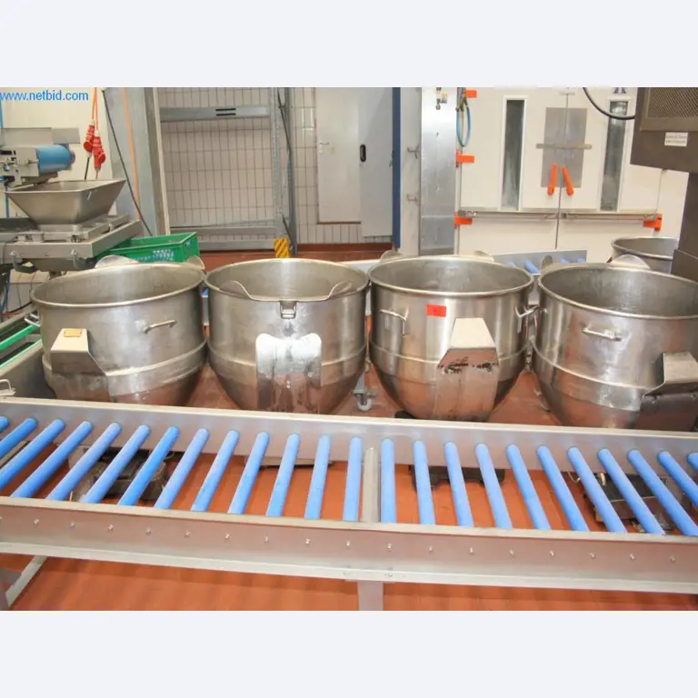 Devices for air conditioning, heating and cooling, workshop and storage facilities-7