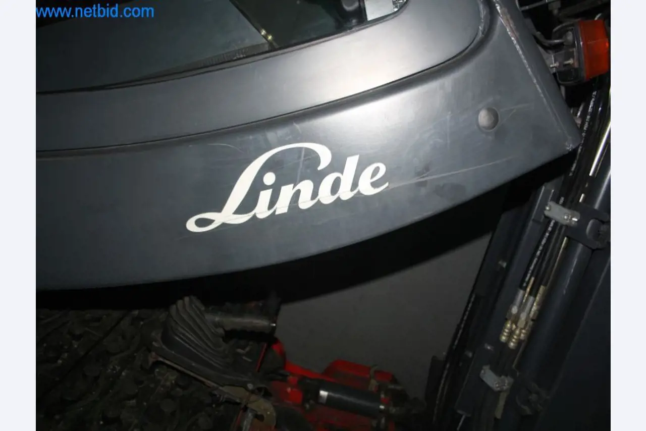 Devices for air conditioning, heating and cooling, workshop and storage facilities-3