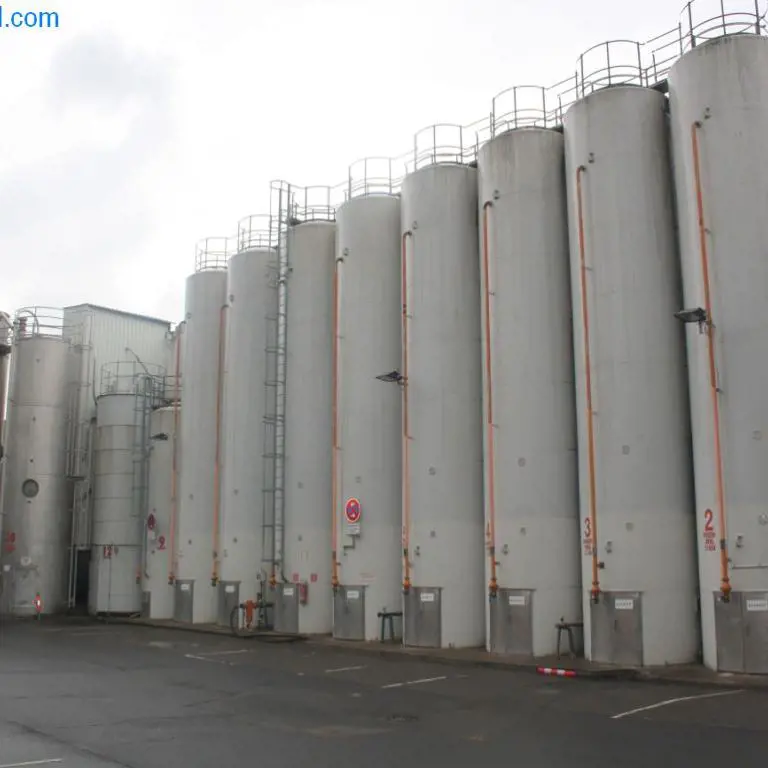 12 Silos