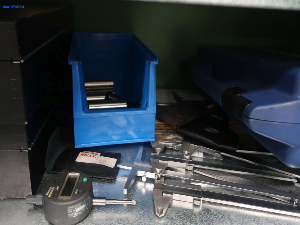 Systémy tlakového lití (hliník) 1 100 - 1 350 t,
Mechanické zpracování, výroba nástrojů
-3