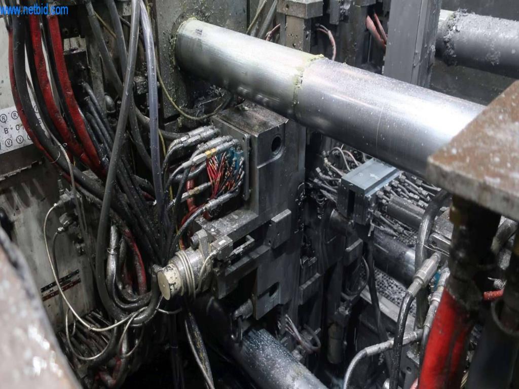 Systémy tlakového lití (hliník) 1 100 - 1 350 t,
Mechanické zpracování, výroba nástrojů
-33