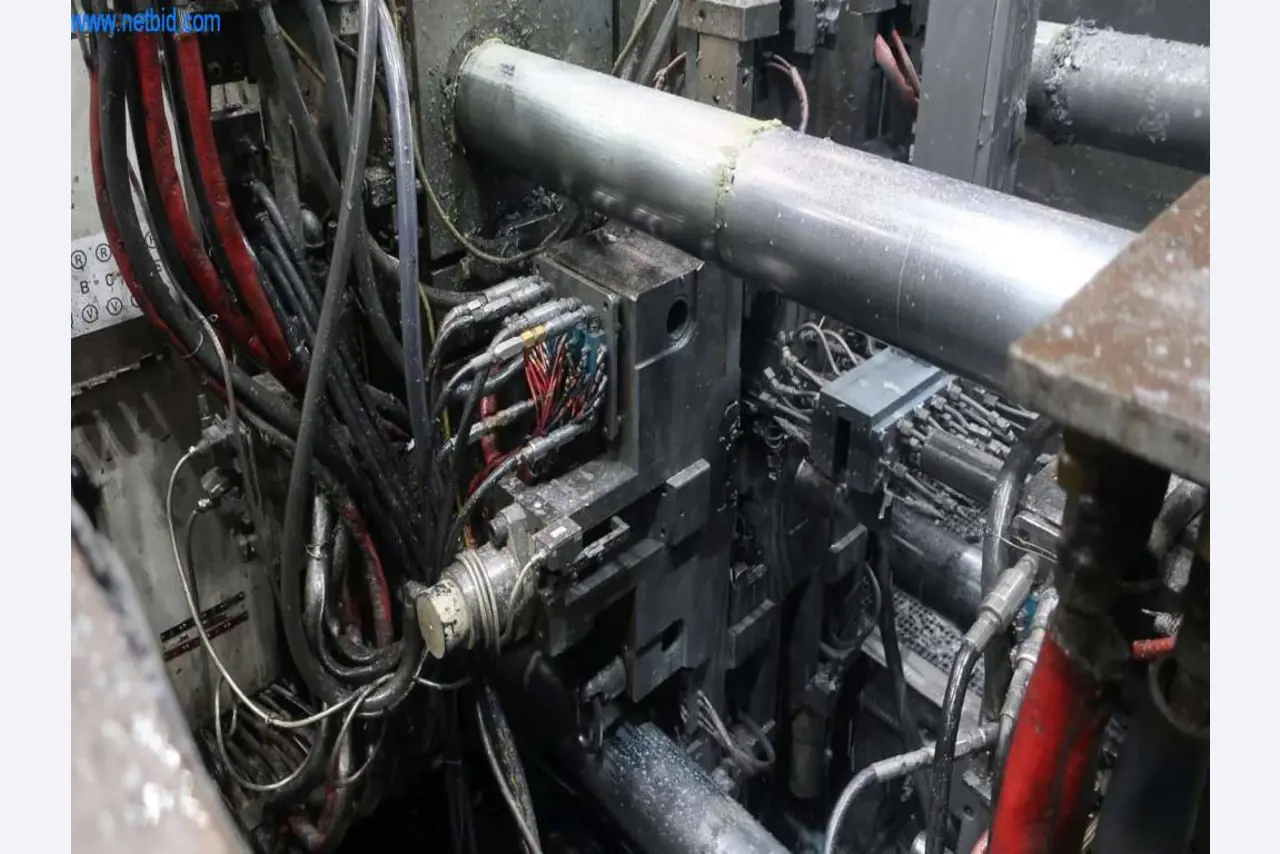 Druckgussanlagen (Al) 1.100 – 1.350 t, 
Mechanische Bearbeitung, Werkzeugbau
-33