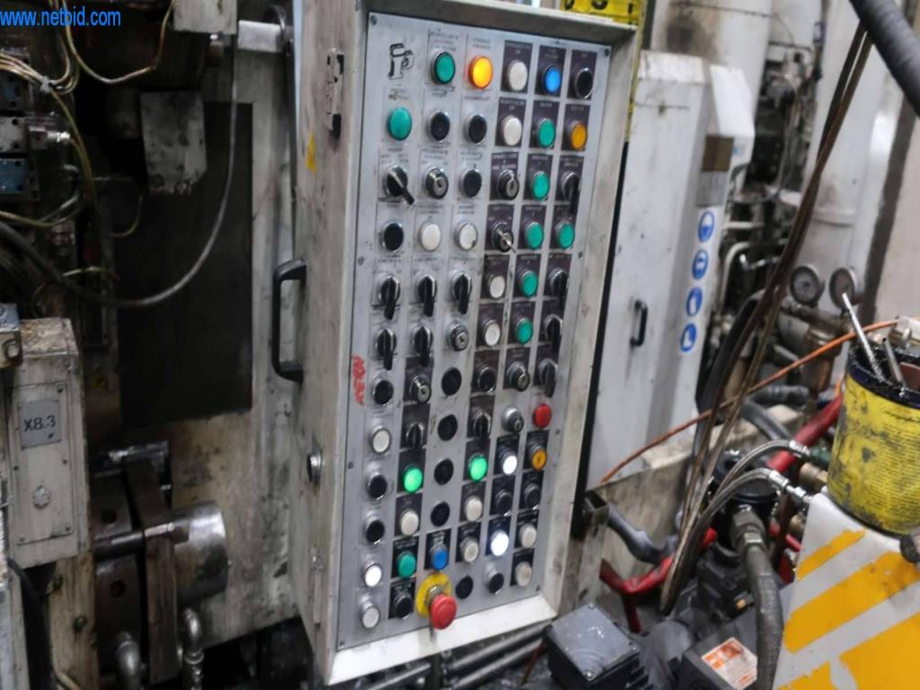 Systémy tlakového lití (hliník) 1 100 - 1 350 t,
Mechanické zpracování, výroba nástrojů
-35