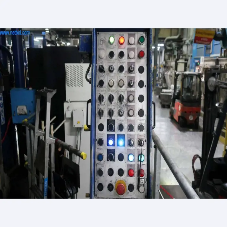 Sistemas de fundição injectada (alumínio) 1.100 - 1.350 t,
Processamento mecânico, fabrico de ferramentas
-13