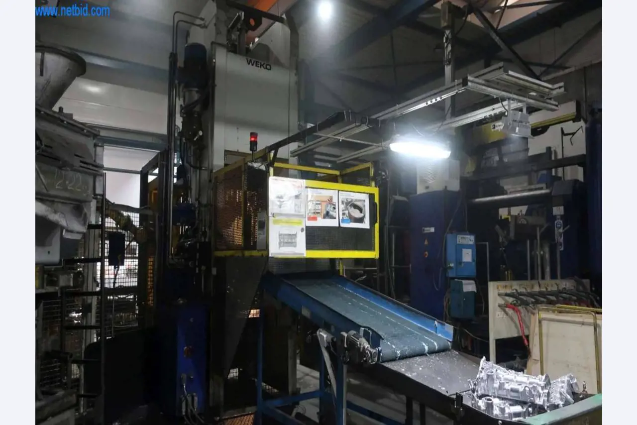 Sistemas de fundição injectada (alumínio) 1.100 - 1.350 t,
Processamento mecânico, fabrico de ferramentas
-15