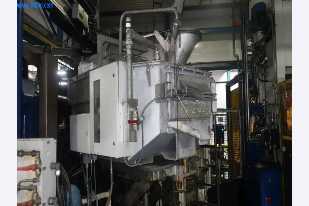 Sistemas de fundição injectada (alumínio) 1.100 - 1.350 t,
Processamento mecânico, fabrico de ferramentas
-25