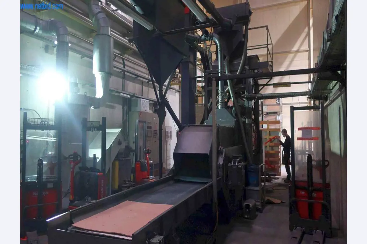 Sistemas de fundição injectada (alumínio) 1.100 - 1.350 t,
Processamento mecânico, fabrico de ferramentas
-10