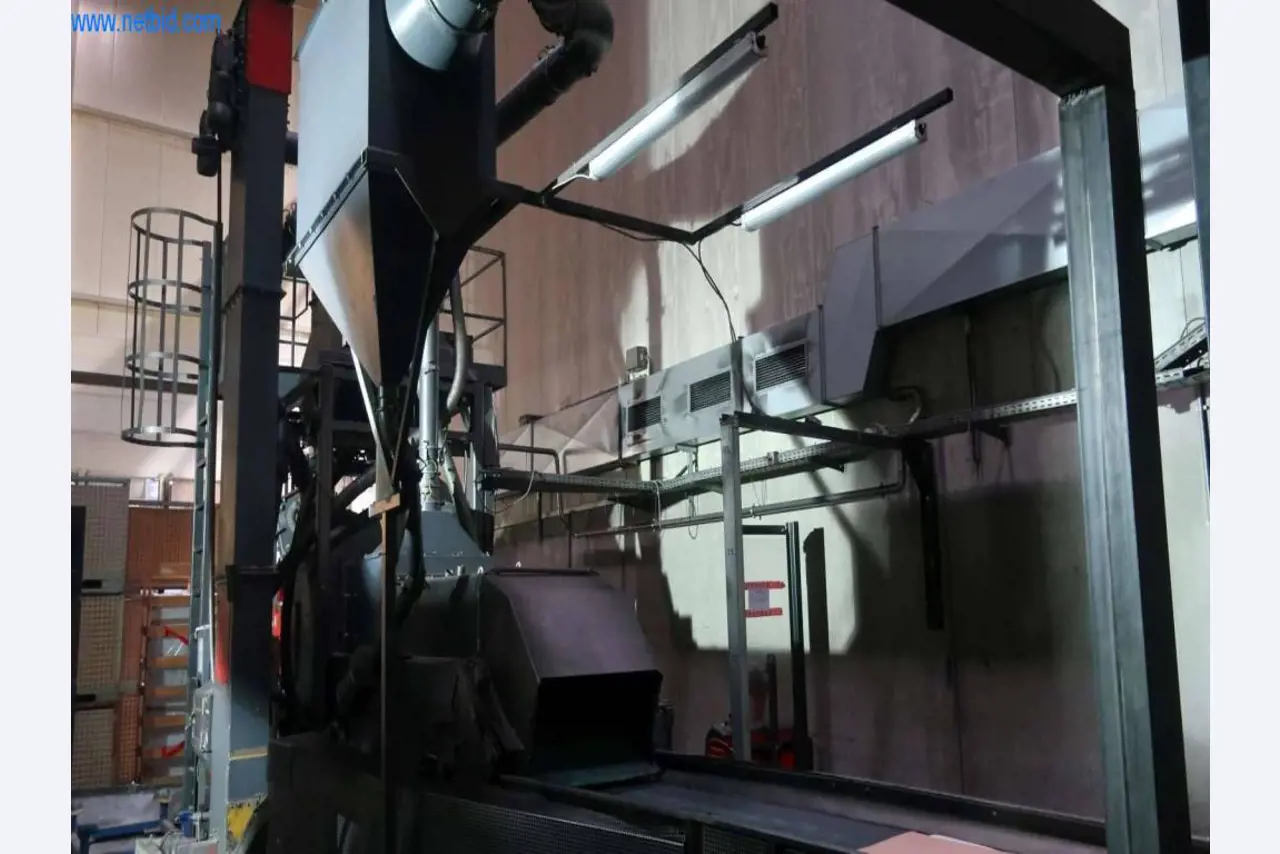 Sistemas de fundição injectada (alumínio) 1.100 - 1.350 t,
Processamento mecânico, fabrico de ferramentas
-11