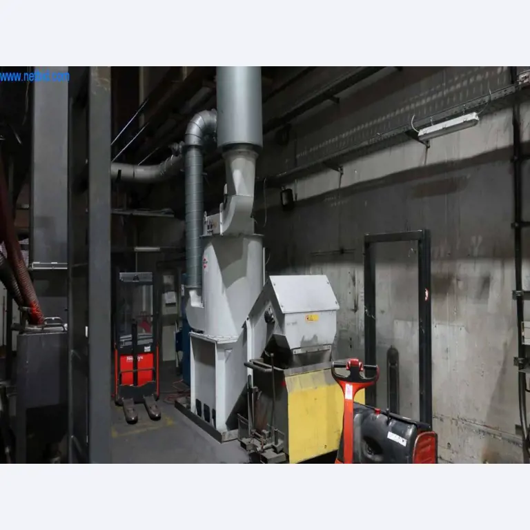Sistemas de fundição injectada (alumínio) 1.100 - 1.350 t,
Processamento mecânico, fabrico de ferramentas
-6