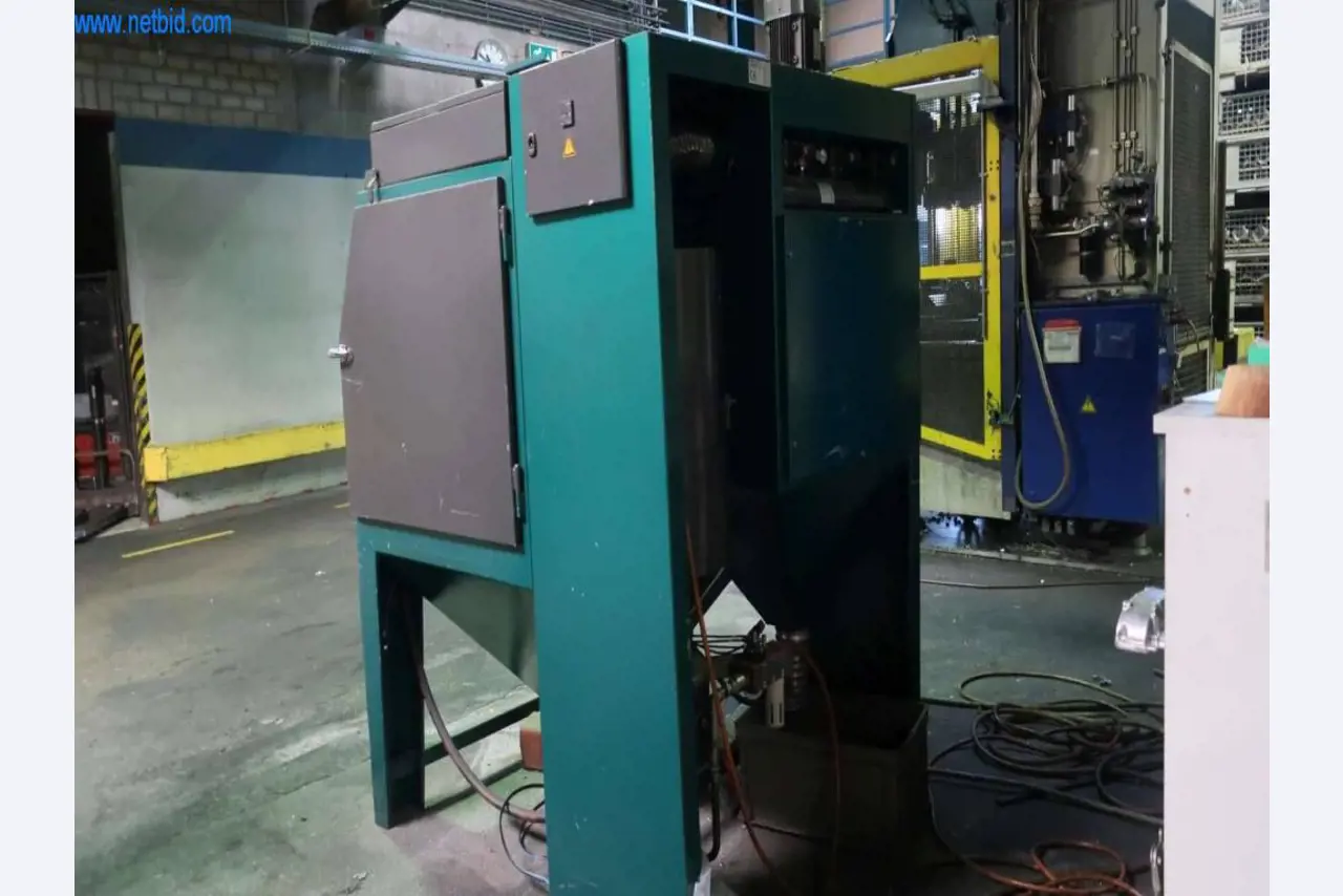 Systemy odlewania ciśnieniowego (aluminium) 1,100 - 1,350 t,
Obróbka mechaniczna, produkcja narzędzi
-2