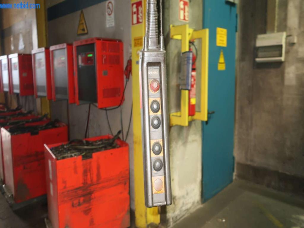 Systémy tlakového lití (hliník) 1 100 - 1 350 t,
Mechanické zpracování, výroba nástrojů
-2