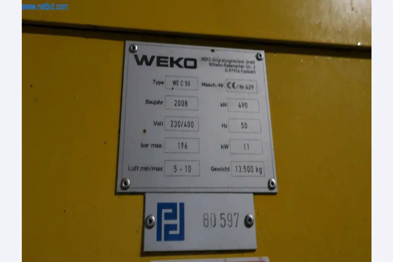 Sistemas de fundição injectada (alumínio) 1.100 - 1.350 t,
Processamento mecânico, fabrico de ferramentas
-18